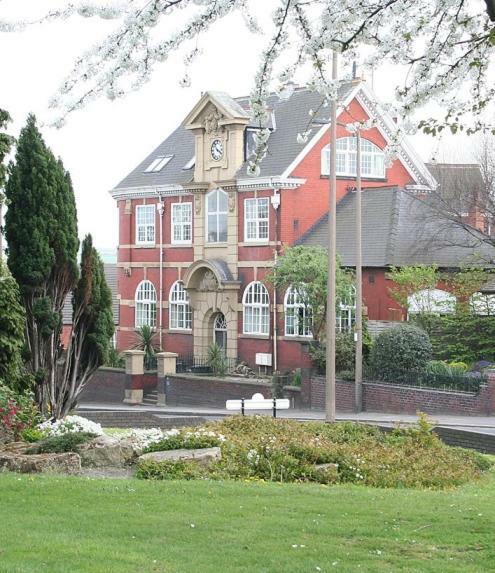 Carnegie Library: Austen Apartment 2 Bedroom Mexborough Dış mekan fotoğraf